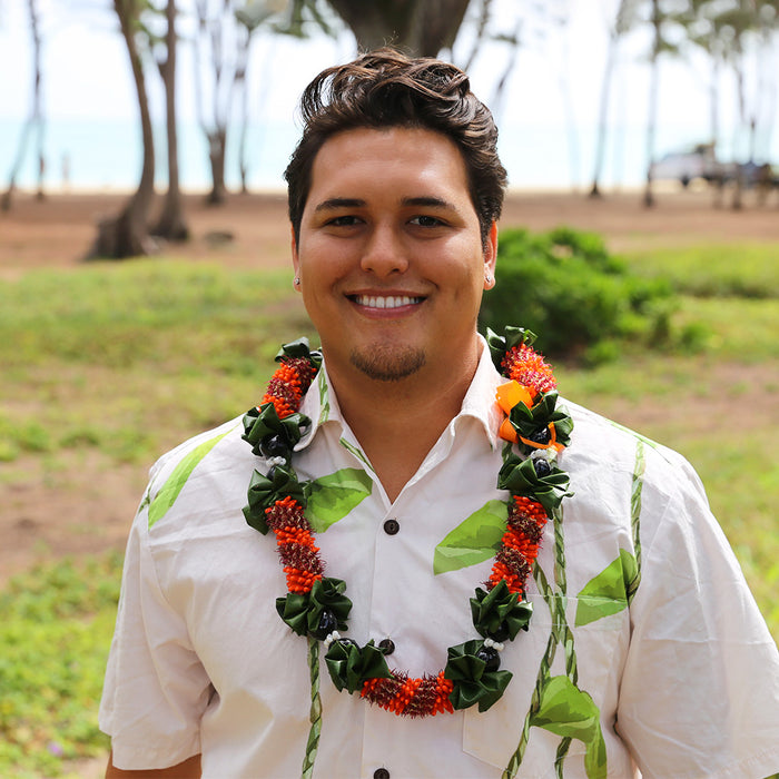 Cigar lei with kukui nut & Ti leaf lei