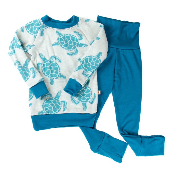 Kids' sea turtle print sweatshirt and blue pants set, handmade by TK Clothing Inc, adventure ready wear