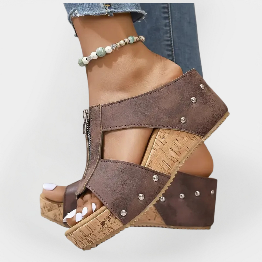 Comfortable Heeled Sandals with Zipper