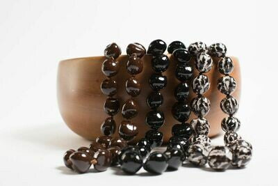 Kukui nut lei available in three color options