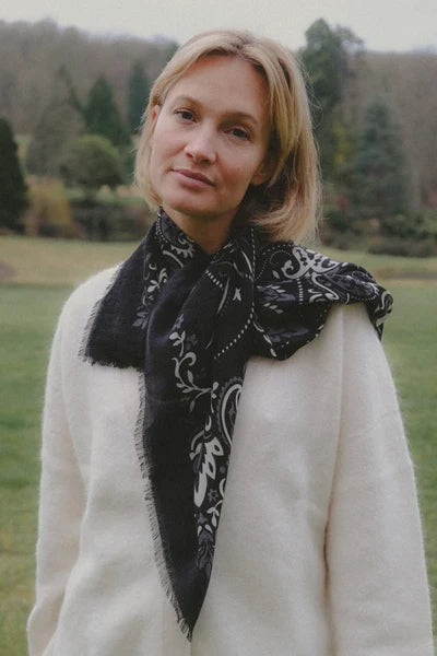 Maison Lecomte Flament – Wool Silk Blend Bandana in Black