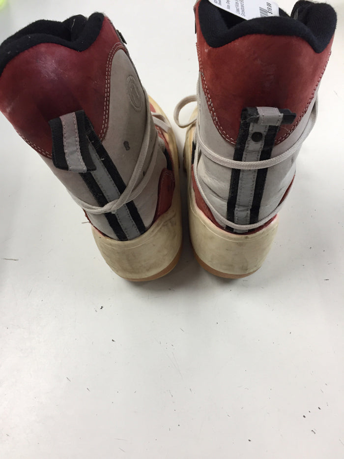 Nice Grey/Red Sr. Size Specific 7 Used Snowboard Boots