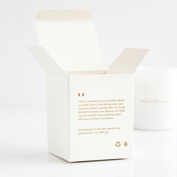 Made in Canada Parfum de Maison Candle - Province of Canada
